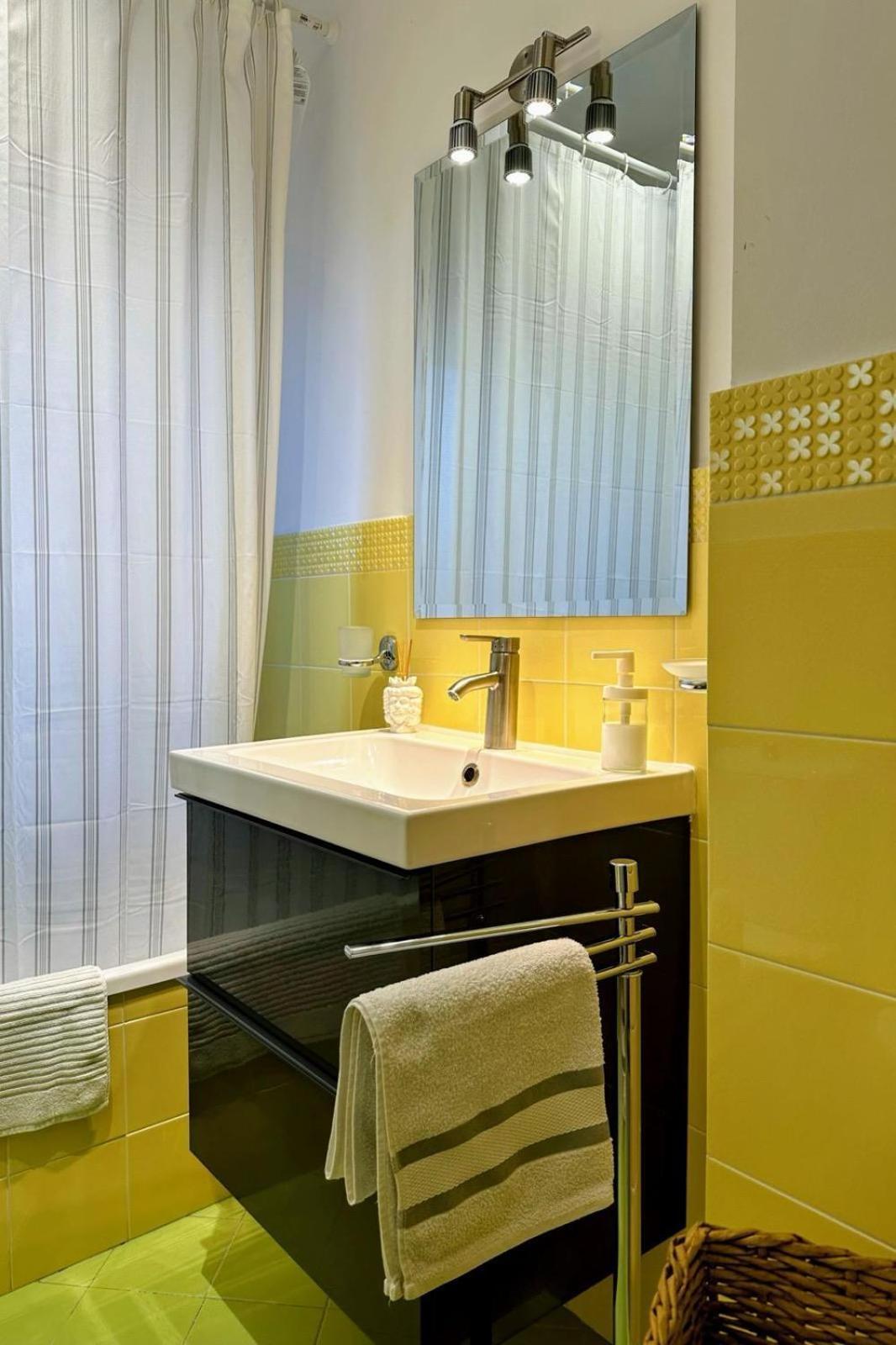 Appartement Casa Cavour à Misterbianco Extérieur photo